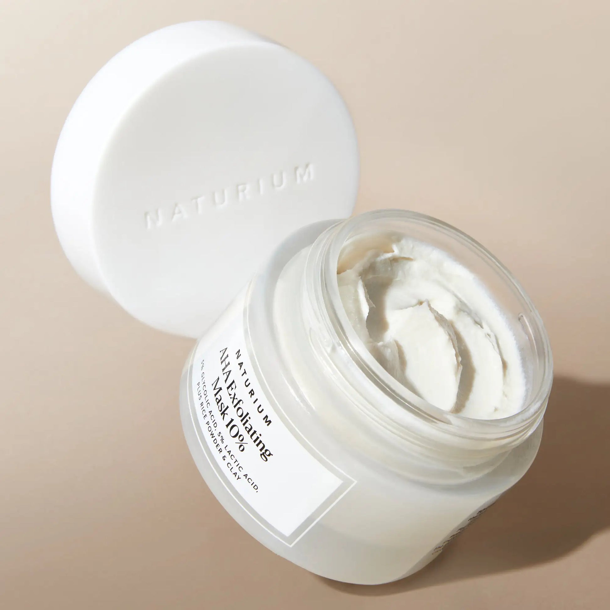 aha-exfoliating-mask-10-k9 AHAmask_0957-crop.webp
