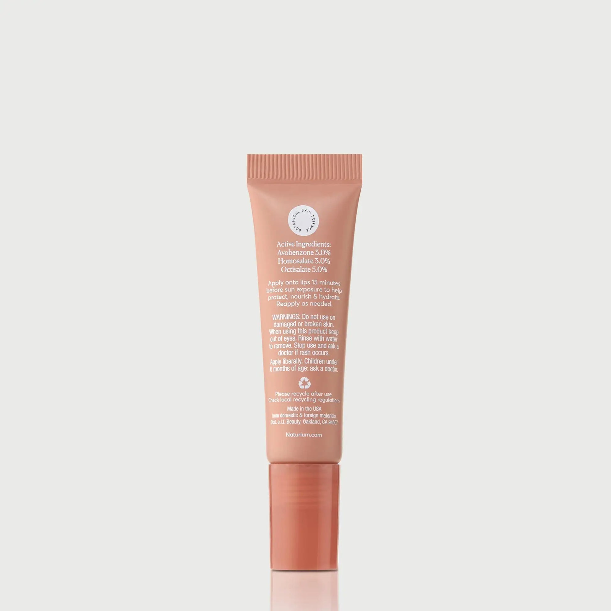 phyto-glow-lip-balm-spf-45-getaway-e0 NATR-10126_PhytoGlow_SPF_Getaway_primary_capon_back_bonebkgd_1.webp